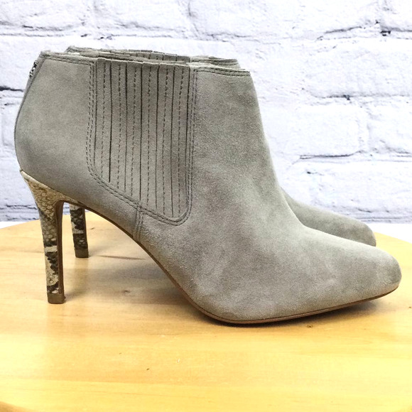 Coach Dovelyn Women's Snakeskin Heel Almond Toe Suede Pull On Ankle Bootie 6B - Picture 2 of 16